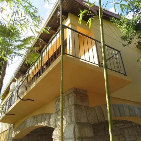 Apartment By The Sea - 22429
